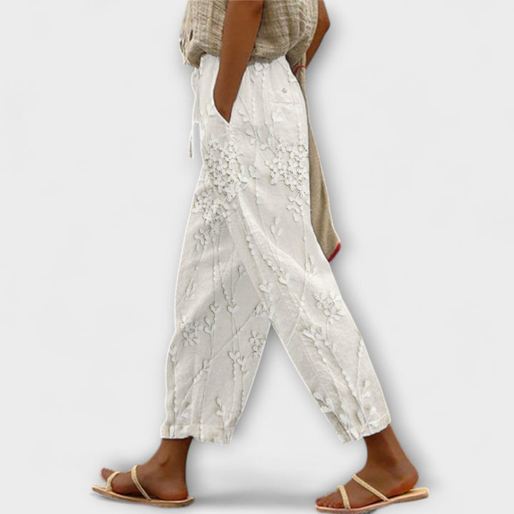 Zoey - Calça Estampada com Padrão de Folhas de Vinho