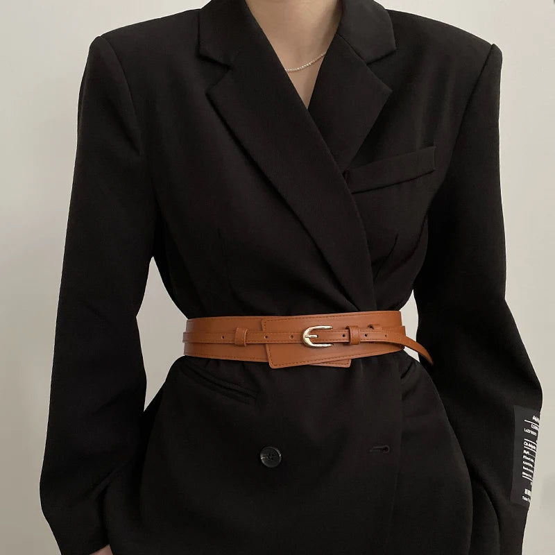 Tati Cinto largo decorativo luxuoso